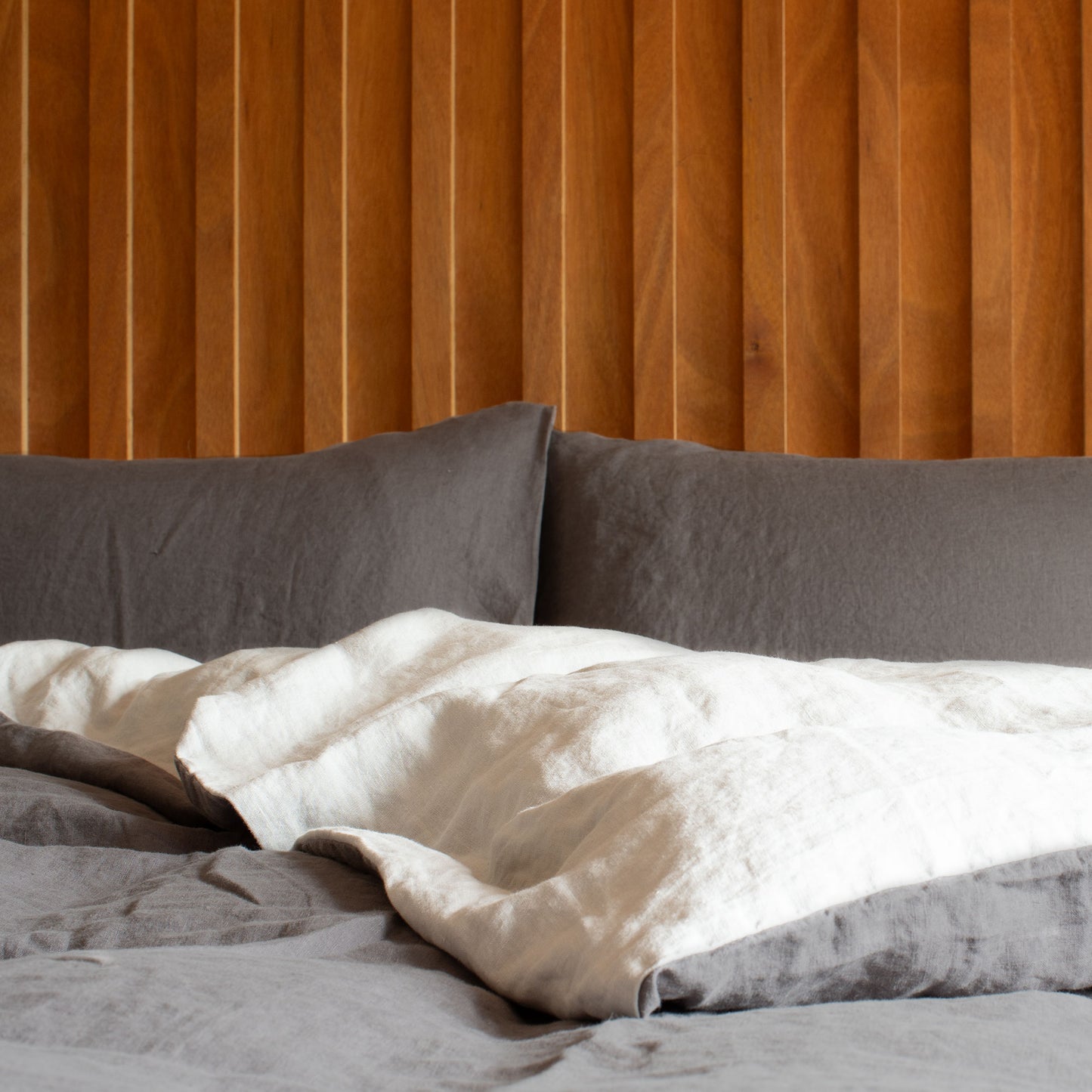 Odds & Sods: Linen Duvet Cover Set Charcoal/Riverstone