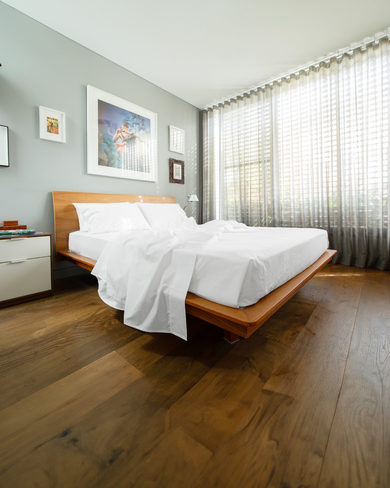 Flat Sets: The Hotel Sheet Bedroom